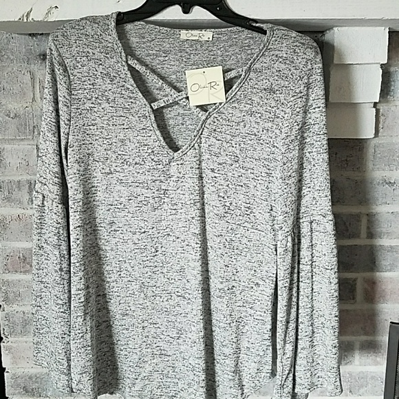 Olivia Rae Tops - 🌻make me an offer Olivia Rae